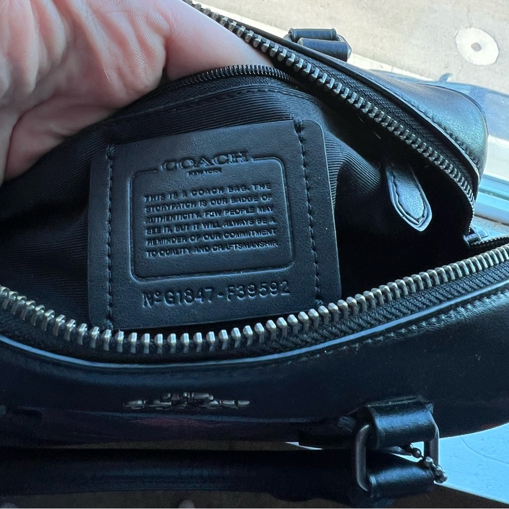 Coach handbag - Picture 3 of 3